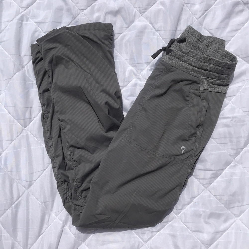 Ivivva double lined sweats
